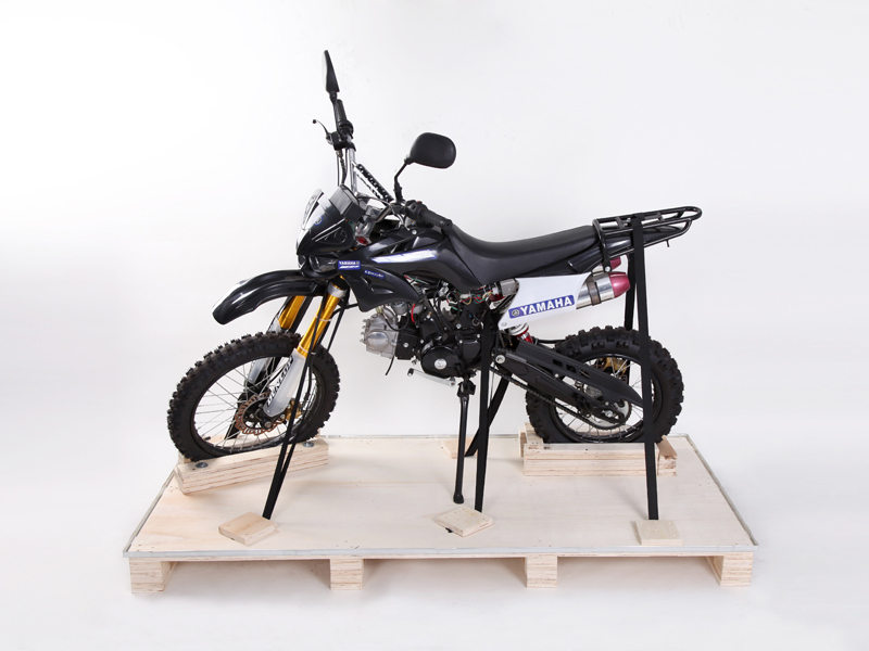 膠合板托盤和熏蒸托盤哪個更適合做出口木托盤？